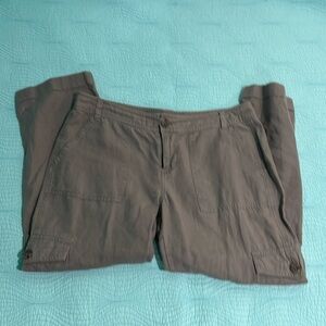 Banana Republic Martin fit linen blend cargo capri pants